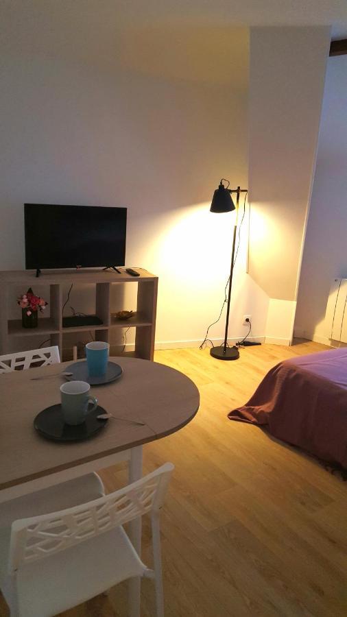 Cosne-sur-Loire Studios Tout Equipes מראה חיצוני תמונה